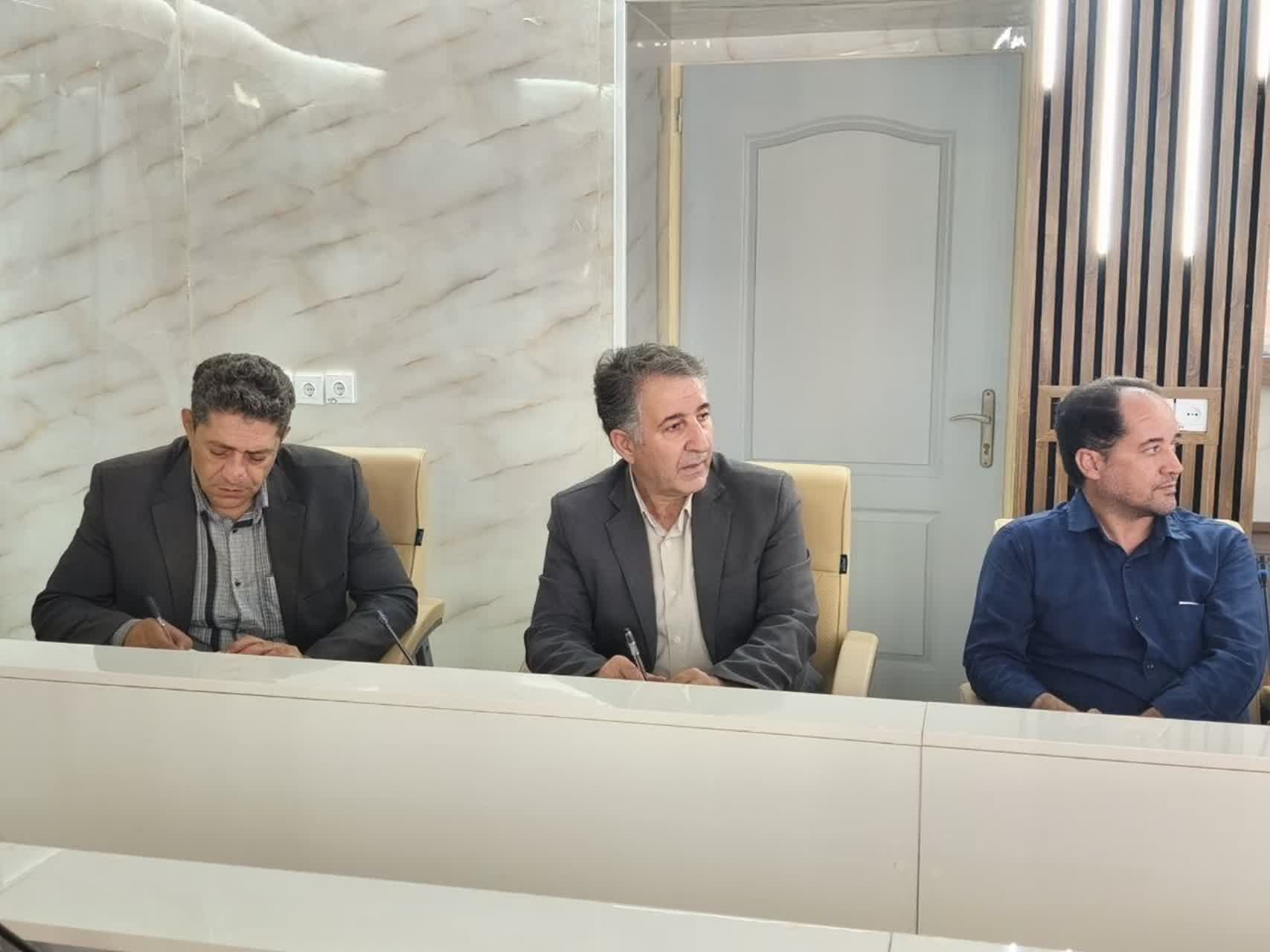 هماهنگی دستگاه‌های ذی‌ربط برای اجرای توزیع هوشمند آرد روستایی و عشایری در همدان
